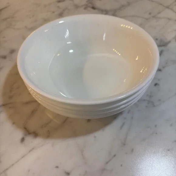 Corelle Livingware Winter Frost White 18oz Cereal Bowls Set of 4 Vitrelle Glass