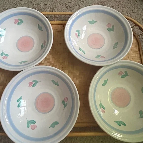 International Tableworks Capri 9123 Cereal Bowls Set of 4 Pink Tulip Stoneware