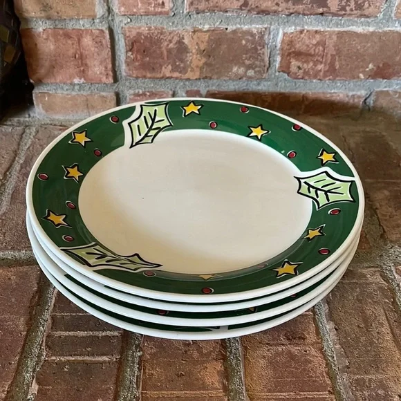 Gibson Designs Christmas Treasures Set of 4 Dinner Plates