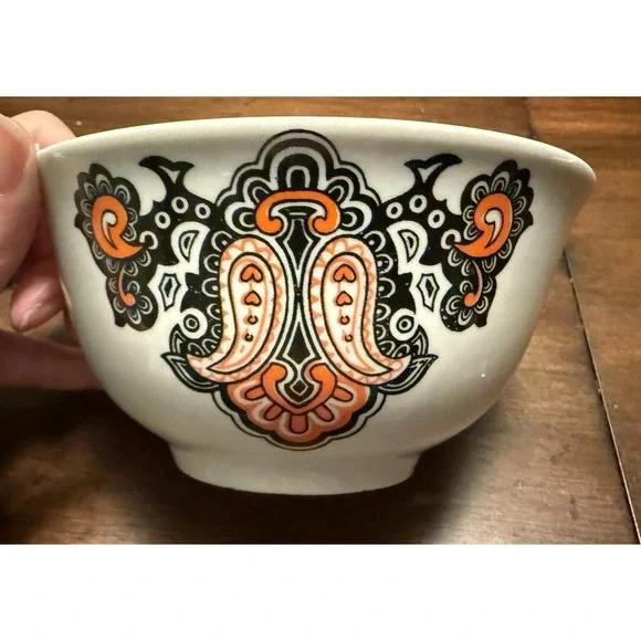 VTG Riga Porcelain Latvia Tea/Dessert Bowl With Orange & Black Ornament gold Rim