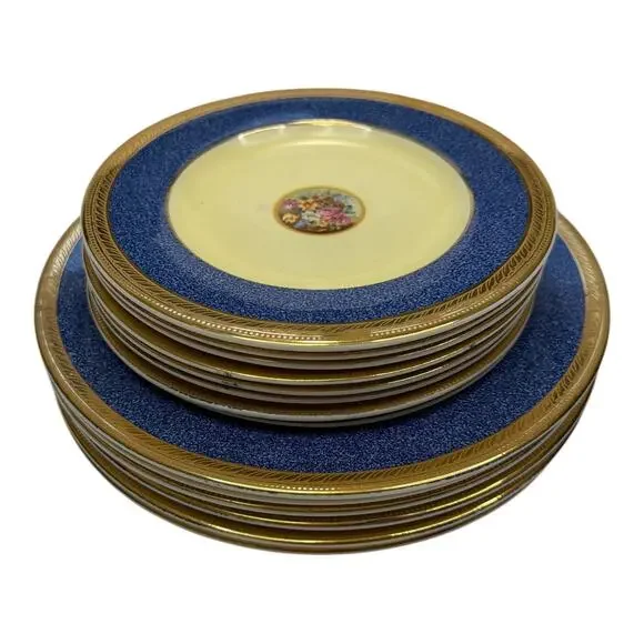 14 pc Crown Ducal Roma Pattern Gold Rim Salad and Dinner Plates Floral
