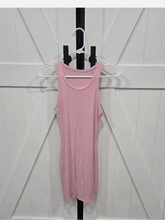 womans dress. Size small/medium. Pink. Stretchy yet fitted