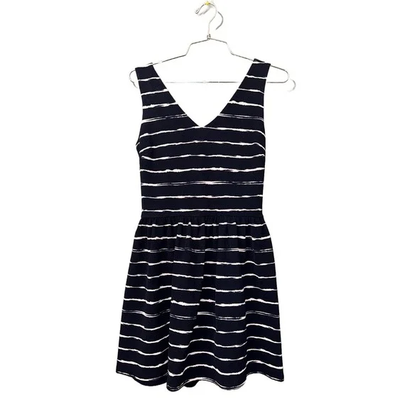 AQUA Navy Blue White Striped Sleeveless V-Neck Fit and Flare Mini‎ Dress Size S