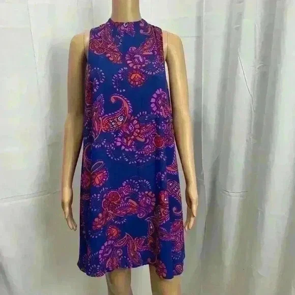 Everly Womens Shift Dress Sz Medium Paisley Sleeveless‎ Floral Vacation Flowy