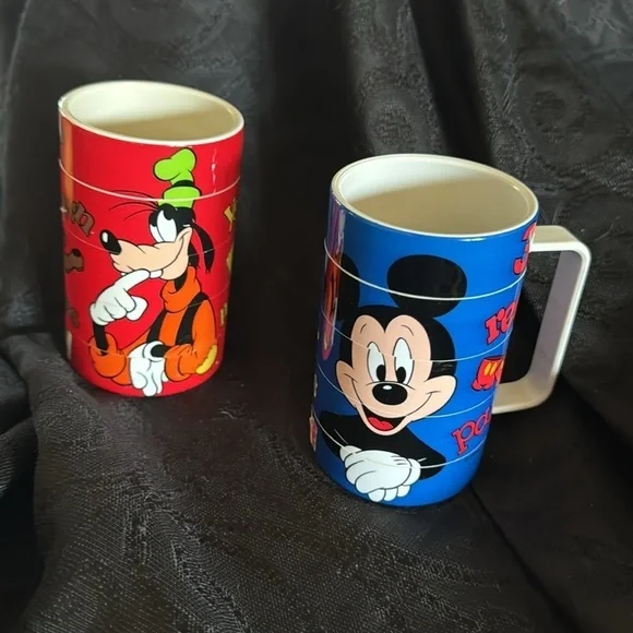 Vintage Disneys MICKEY & GOOFY puzzle cups set of 2