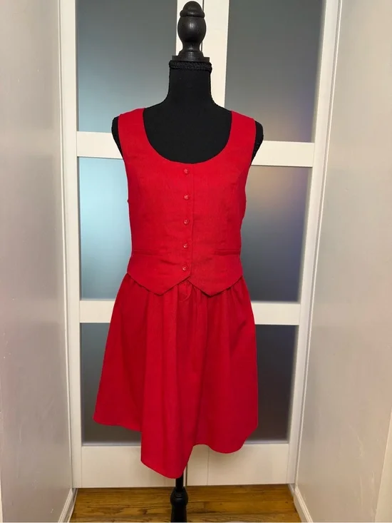 Petal & Pup Milani Mini Sleeveless Dress with Vest Front, size Medium.