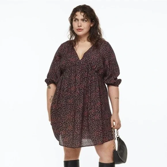 HM Black Floral Babydoll Mini Dress V-Neck  Size M‎ Boho Ditsy Whimsigoth
