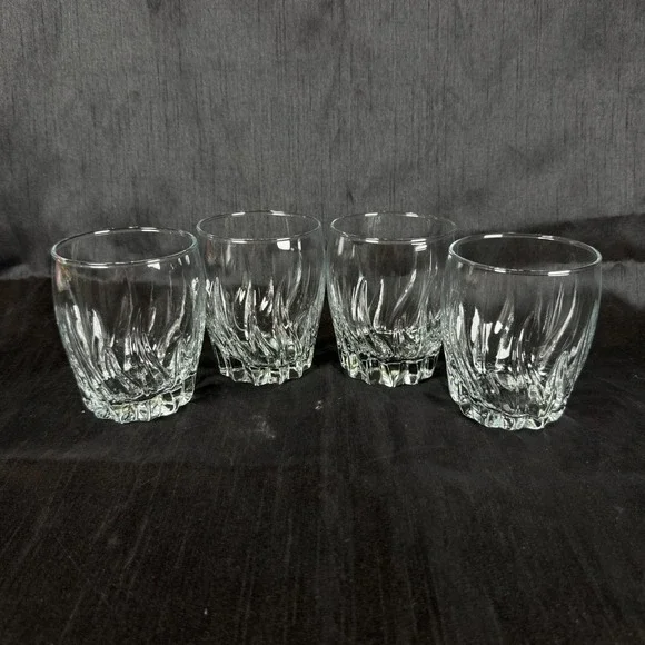 Mikasa Flame D'Amore 10oz Double Old Fashioned Barware Set of 4 Glasses Discont.