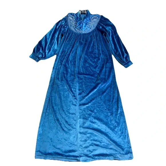 Vintage Gilligan O'Malley Maxi Robe Womens L Blue Velvet‎ Embroidered Nightgown