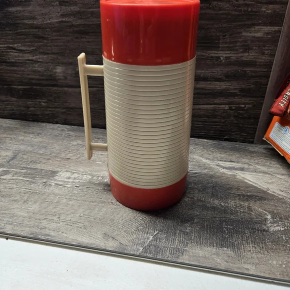 Aladdin HY-LO No‎ 210 Cup No 42 Stopper 10oz Vintage Red And White RETRO 1970's
