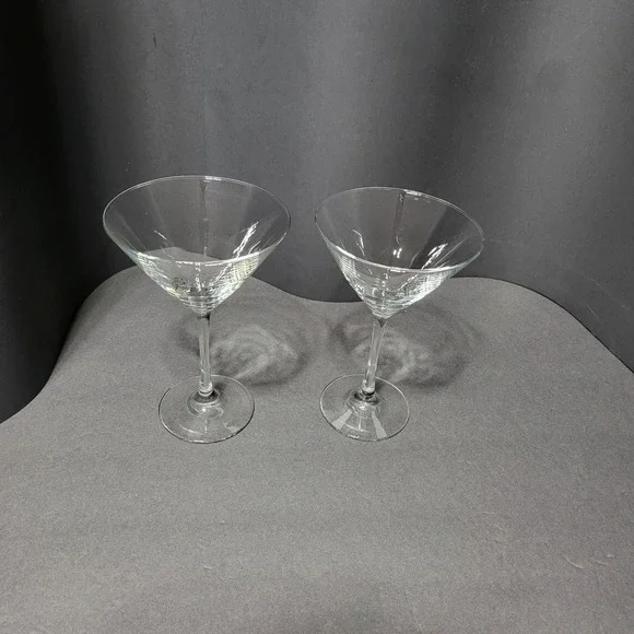 Set of 2 Badda-Bing Sioux City Iowa Martini Glasses Clear Novelty Barware 7.25in