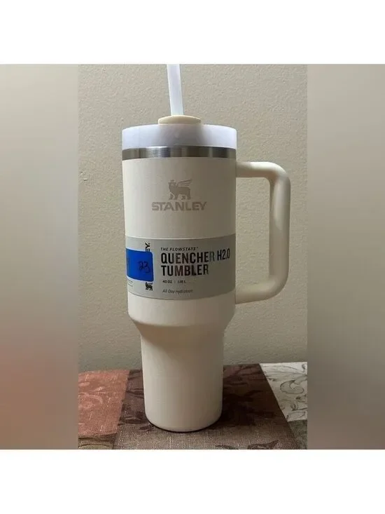 Stanley The Flowstate Quencher H2.0 Tumbler NWT
