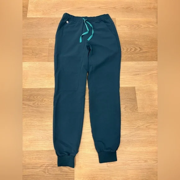 FIGS Tansen Jogger‎ Scrub Pants