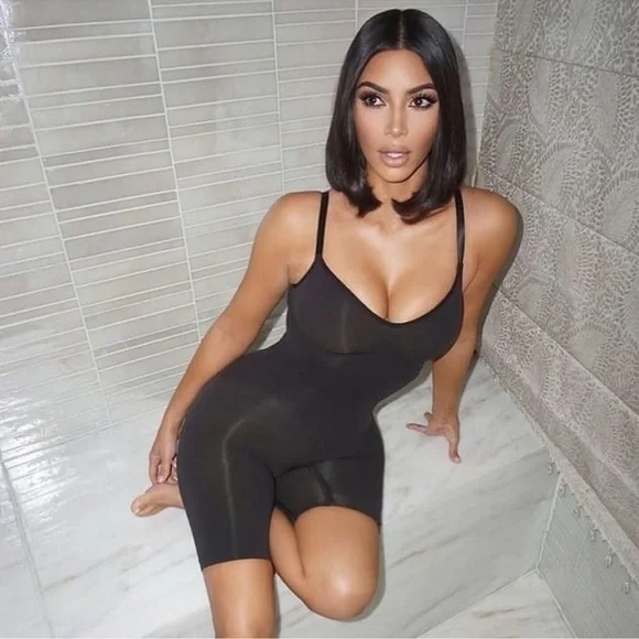 SKIMS Sculpting Seamless Mid-Thigh NWOT Bodysuit 4X/5X