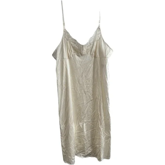 VASSARETTE Off White‎ Nylon Full Slip Lace Trim - Style 10-105 40 26