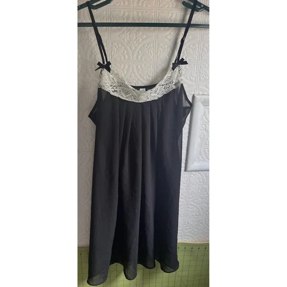 Gilligan & O'Malley black babydoll lingerie lace trim‎ bows size M sheer chiffon