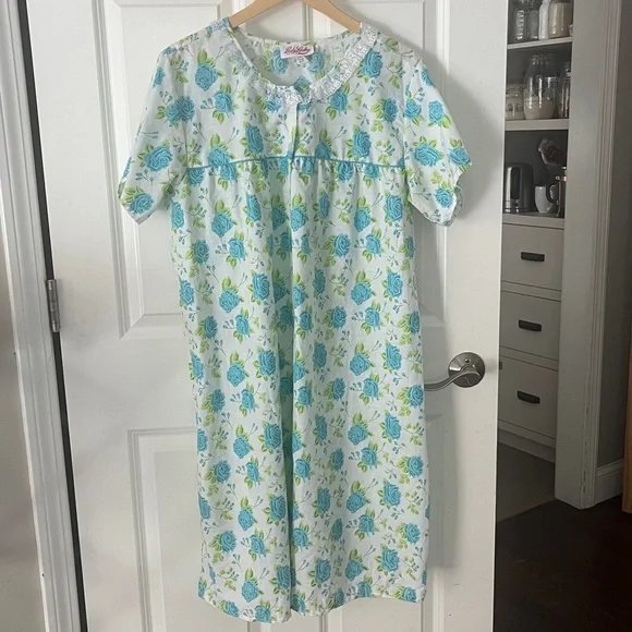 Vintage Floral Summer Cotton Nightgown Sz 2X lady Lindsay