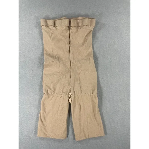 Assets‎ Red Hot Label by Spanx Nude High Waisted Mid Thigh Shaper Size 2 Beige