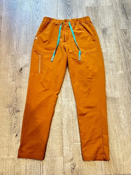 FIGS Men’s Cargo Scrub Pants Orange brown Straight Leg medical nurse size S/S