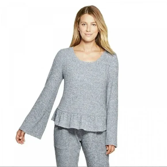 2/$20 GILLIGAN & O'MALLEY RIBBED COZY RUFFLE BELL SLEEVE SLEEP SHIRT