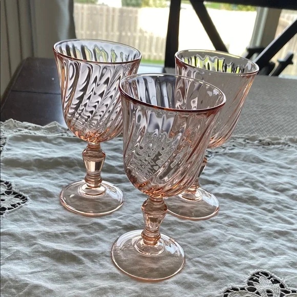 Set of 3 Vintage Rosaline Pink Swirl Glass Wine Goblets!