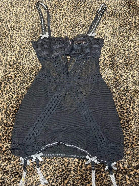 NWT Victoria Secret Black Lace Chemise with Garter Straps