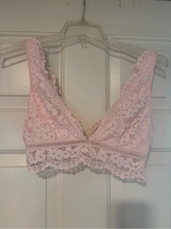 Victoria’s Secret pink lace bralette
