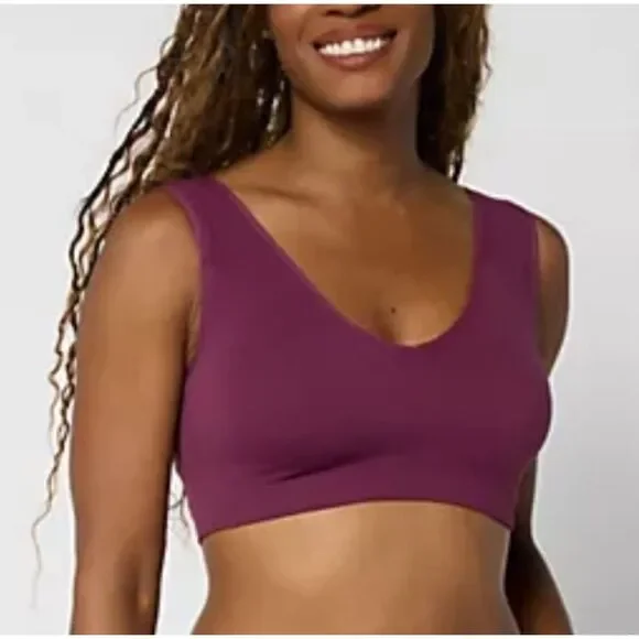 AnyBody Intimates Lycra Seamless Reversible Lounge Bra Wine Small NWT