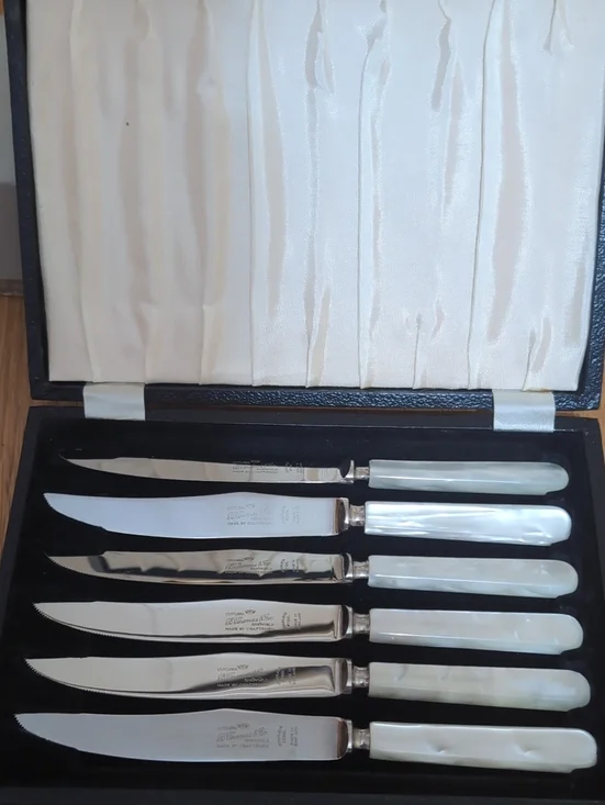 Mother-of-Pearl Handle Steak Knife Set - White
