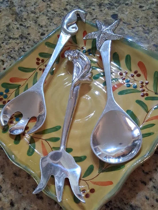Vintage Mariposa 1994/1998 Ocean Sculpted Theme Salad Servers. 11