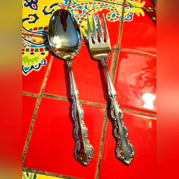 Oneida Stainless Steel 