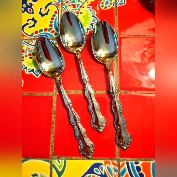 Oneida Stainless Steel Teaspoons 
