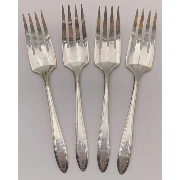 Oneida Nobility Plate REVERIE Flatware Silverware 1950 Silverplate 4 Salad Forks