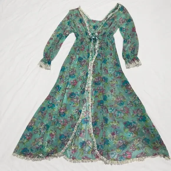 Vintage 1970s Floral Sheer Chiffon Lace Peignoir Dressing Gown Maxi Robe