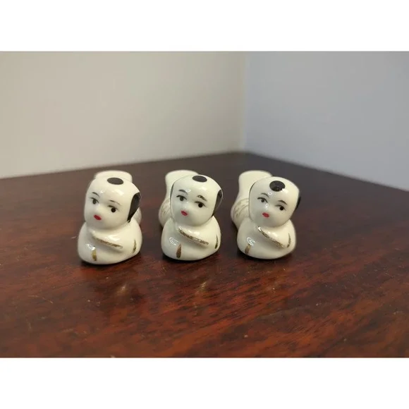 Tao Restaurant Porcelain Chopstick Holders Set of 3 White Gold Asian Style