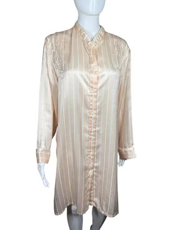 Vintage Natori Classics Peach Embroidered Satin Nightgown Sleep Shirt Medium