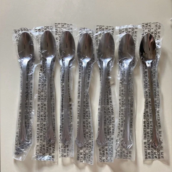 Pfaltzgraff Meridian 18/0 Stainless Iced Tea /Ice Cream Spoons (7)-Discontinued