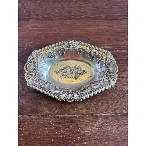 Violette Silver Tone Metal Nut Dish,‎ Raised Shell and Leaf Designs 7.25