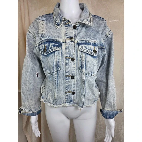 Rivalry Runway Denim Cowgirl‎ Acid Wash Distressed Jean Jacket Light Blue L
