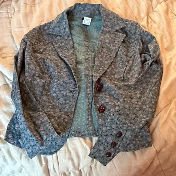 Aziz Blazer‎