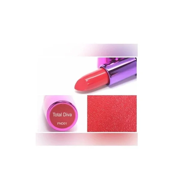 Total Diva - Makeup Revolution Lip‎ Geek Lipstick