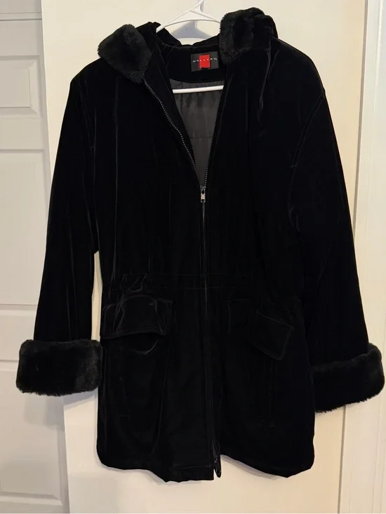 Gallery‎ Black Velvet Hooded Puffer Coat with Faux Fur Trim