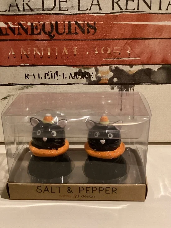 Black Cat Halloween Salt and Pepper Shakers 🐈‍⬛