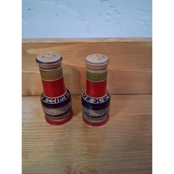 Mexican Hand Carved Wooden Salt And Pepper Shakers Vintage