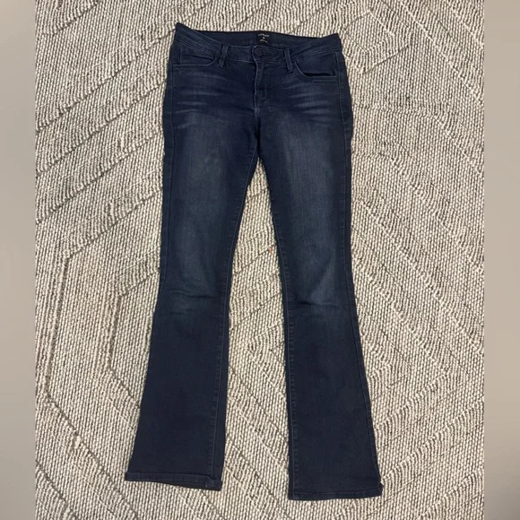 Just Black Women's blue dark denim  Jeans, size 26 stretchy comfortable fabric