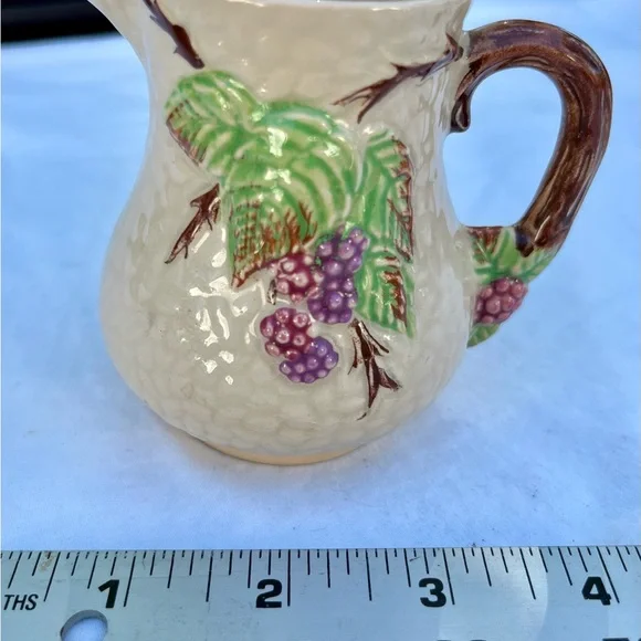 Vintage Wade Pottery Cream Pitcher 'Bramble' 3 1/2”‎