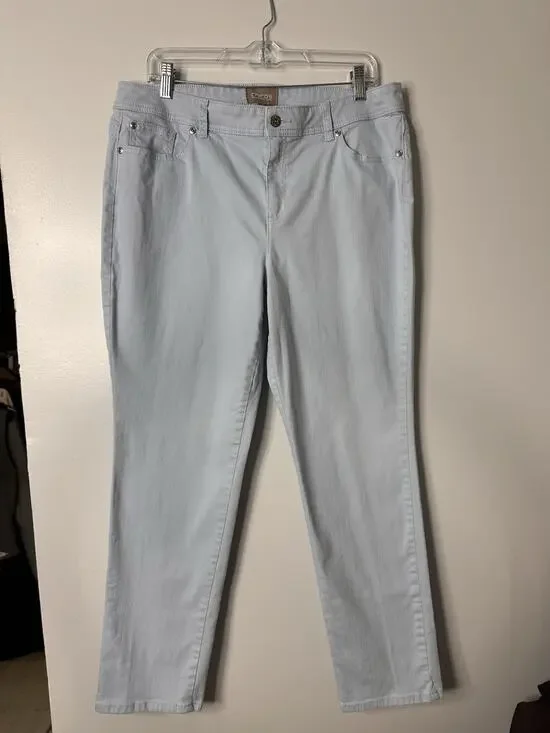 Chicos Size 2 Or US Size 12 Light Blue Skinny Jeans Mid Rise