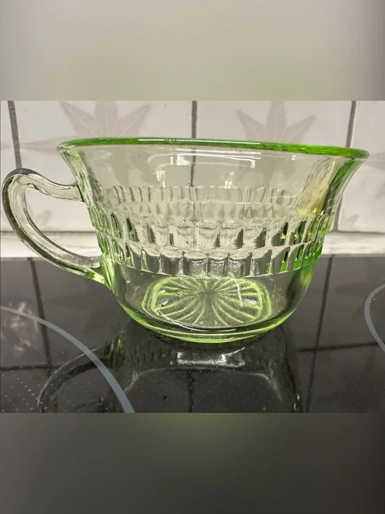 Anchor Hocking Uranium Green Depression Glass Roulette Pattern Tea Cup