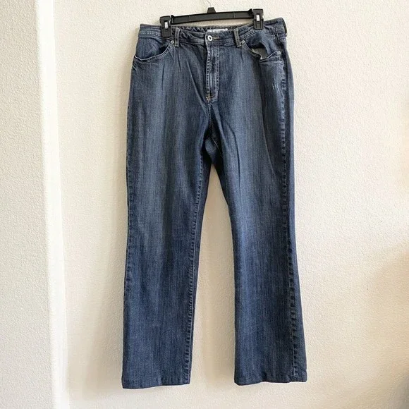 Chico's Platinum Sz 2‎ /12 Regular Bootcut Mid Rise Pockets Jeans
