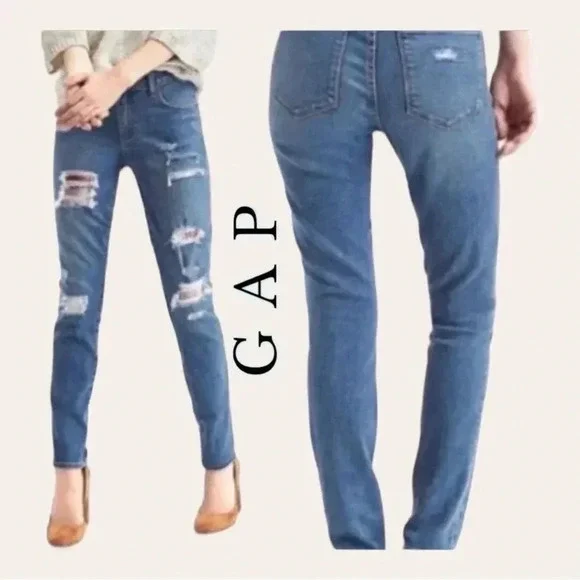 0826. GAP DENIM JEANS 26‎ REGULAR REAL STRAIGHT DISTRESSED WITH PLAID PATCHES